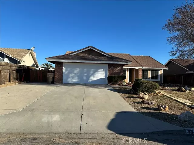 13536 Mountain Drive, Hesperia, CA 92344