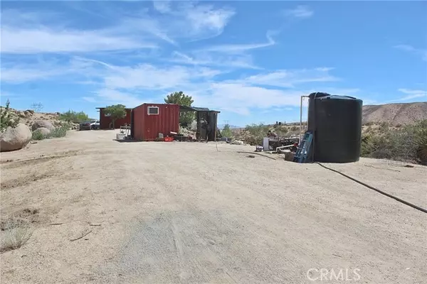 24124 Alps Court, Apple Valley, CA 92308