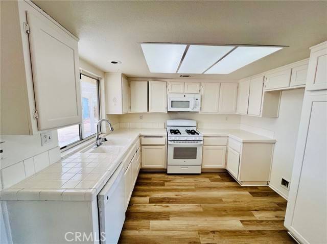 Victorville, CA 92395,16558 San Juan Court