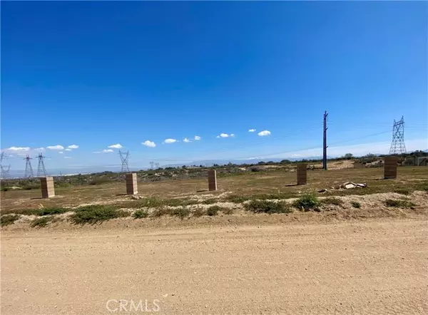 6920 Baldy Mesa Road, Phelan, CA 92344