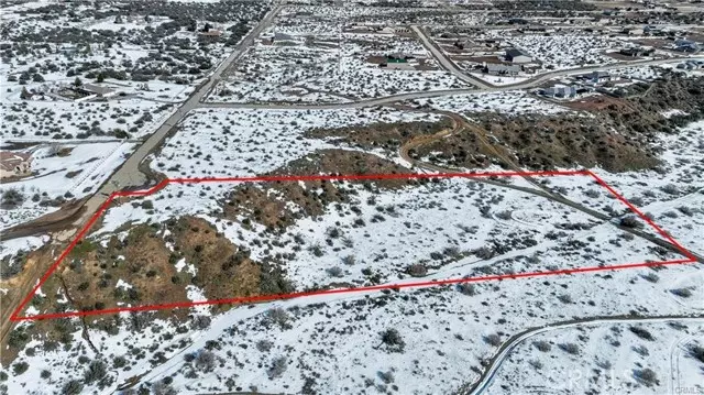 Phelan, CA 92371,7727 Capelin Road