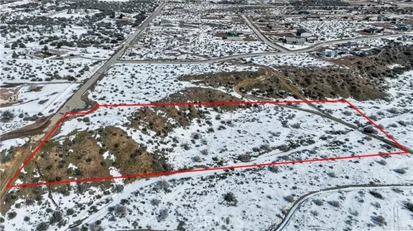 7727 Capelin Road, Phelan, CA 92371
