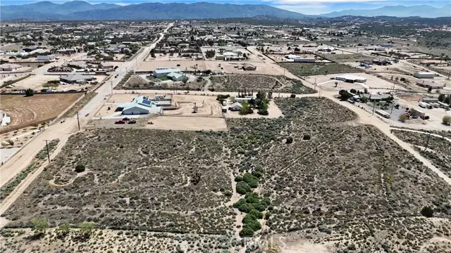 6748 Coriander Drive, Oak Hills, CA 92344