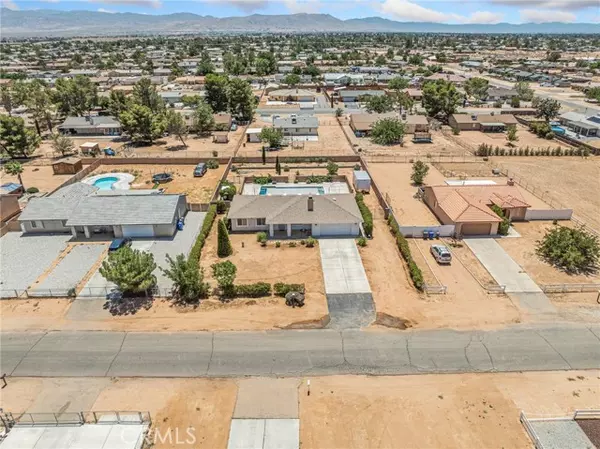 Apple Valley, CA 92307,22163 Broken Lance Road