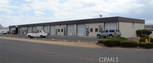 13679 Manhasset Road, Apple Valley, CA 92308