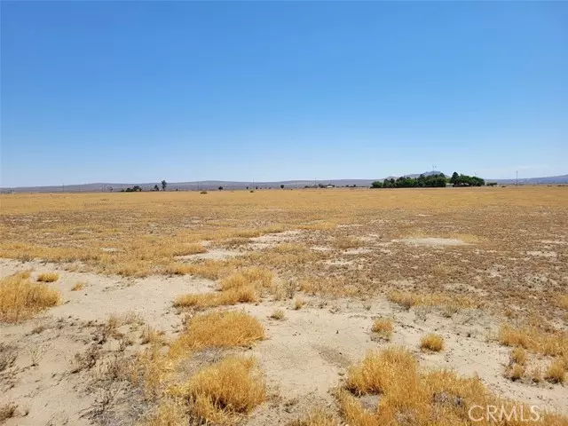 Lancaster, CA 93535,127 E Avenue J