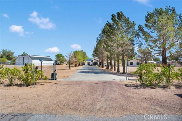 37077 Coyote Lake Road, Newberry Springs, CA 92365