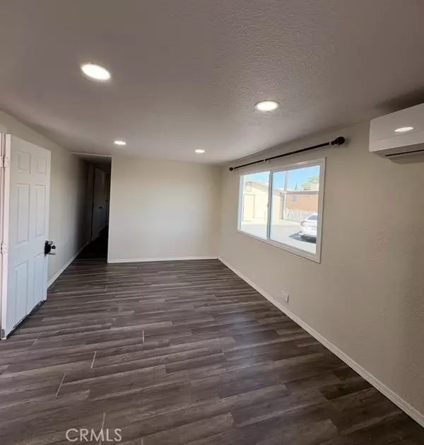 Victorville, CA 92395,16473 Green Tree Boulevard #18