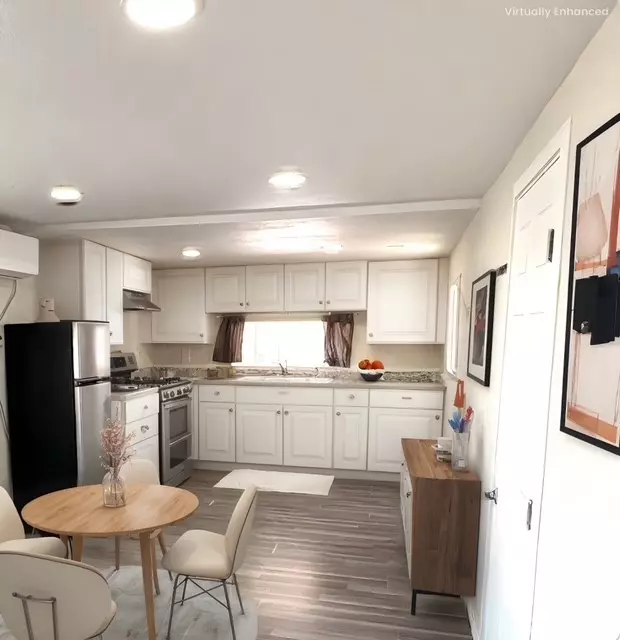 Victorville, CA 92395,16473 Green Tree Boulevard #18