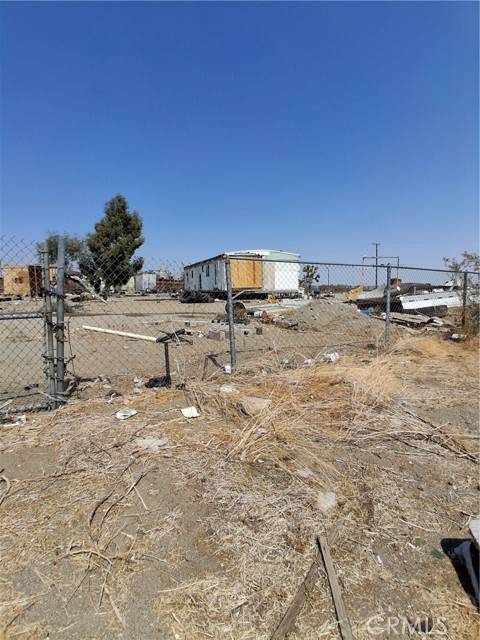 3379 Arcadia Road, Phelan, CA 92371