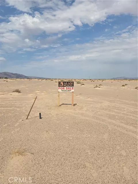 Newberry Springs, CA 92365,32744 Bon View Avenue