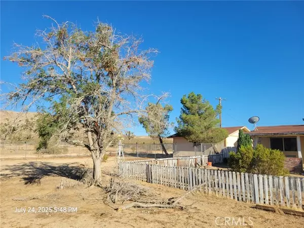 Apple Valley, CA 92307,27177 Cahuilla Road