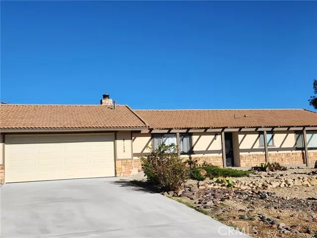 8128 Mono Drive, Hesperia, CA 92345