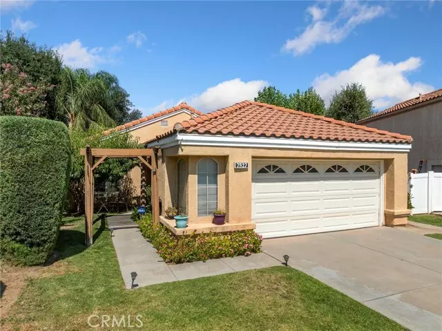 7527 Homestead Lane, Highland, CA 92346