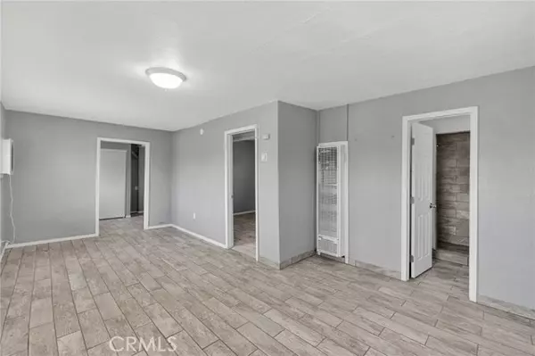 Daggett, CA 92327,33454 Hampton Way