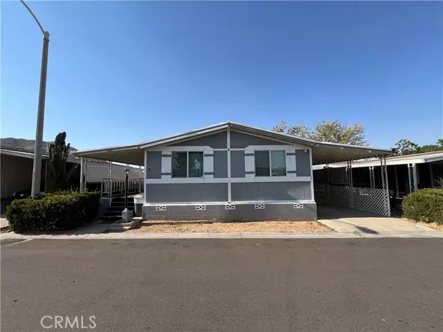 20683 Waalew Road #B5, Apple Valley, CA 92307