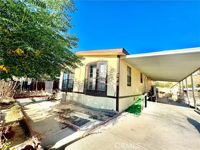 14098 Rodeo Drive, Victorville, CA 92392