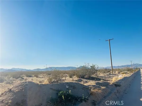 Lucerne Valley, CA 92356,9 Midway Ave