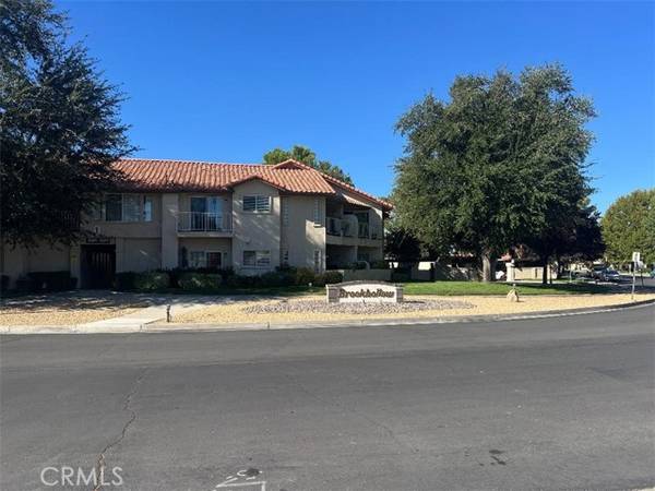 19163 Palo Verde Drive, Apple Valley, CA 92308