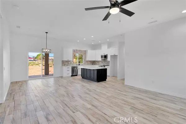 Apple Valley, CA 92307,21235 Pine Ridge Avenue