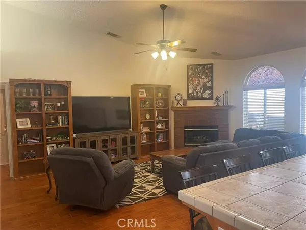 Helendale, CA 92342,26768 Hitching Post