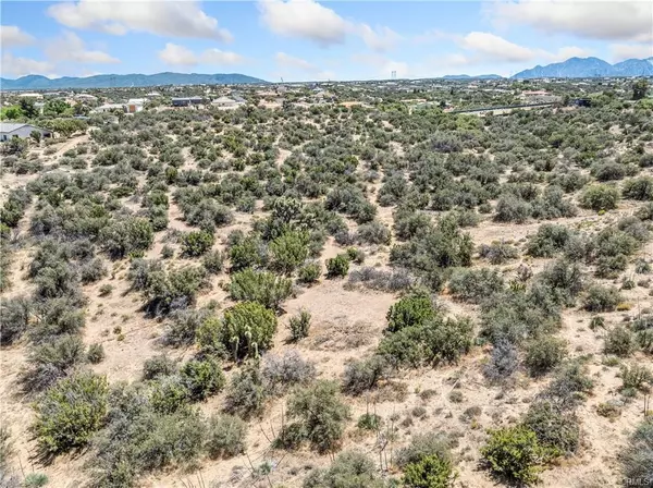 Oak Hills, CA 92344,0 Larch