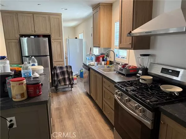 Victorville, CA 92395,16321 Pebble Beach