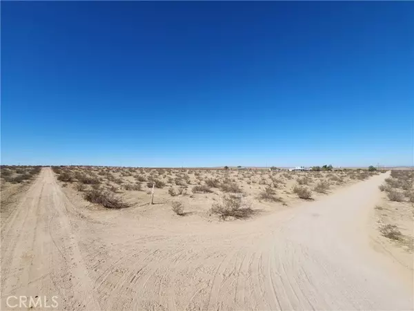 17000 Bonanza Trail, Helendale, CA 92342