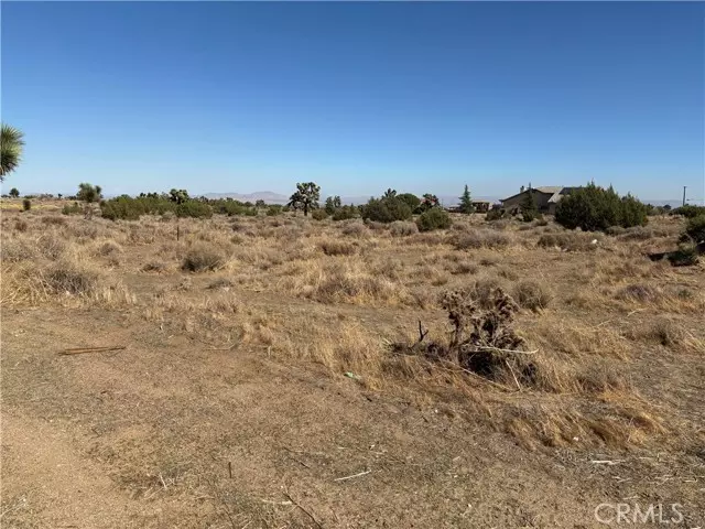 0 Smoke Tree, Phelan, CA 92371