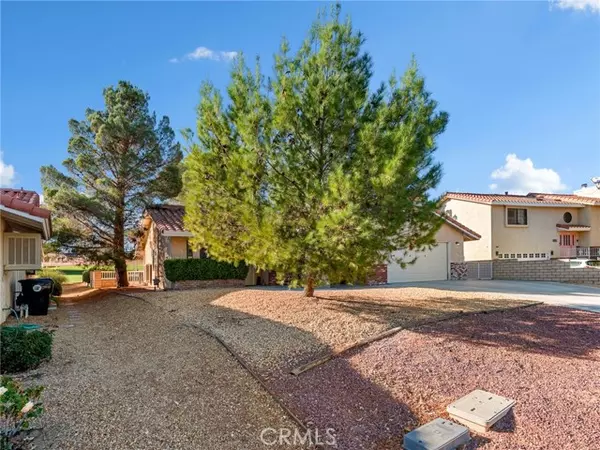 Helendale, CA 92342,14759 Blue Grass