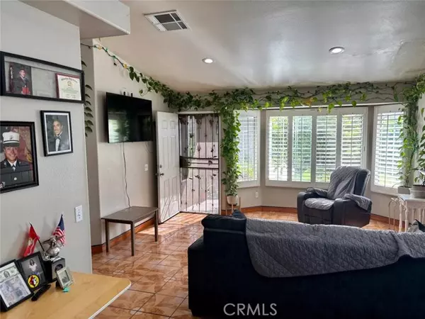 Fontana, CA 92335,15162 Cambria Street