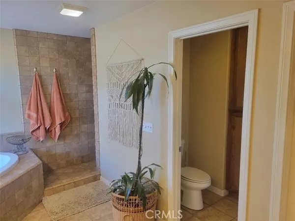 Phelan, CA 92371,8328 Chateau