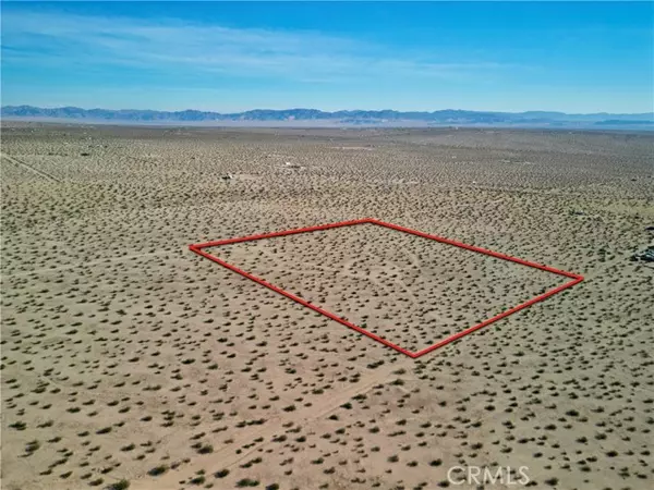 Joshua Tree, CA 92252,63305 Ranier Road