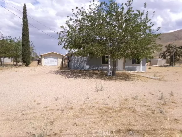 9193 Joshua, Apple Valley, CA 92308