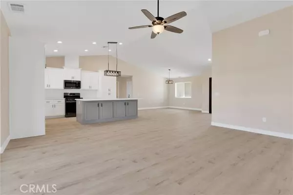 Apple Valley, CA 92308,10647 Central Road