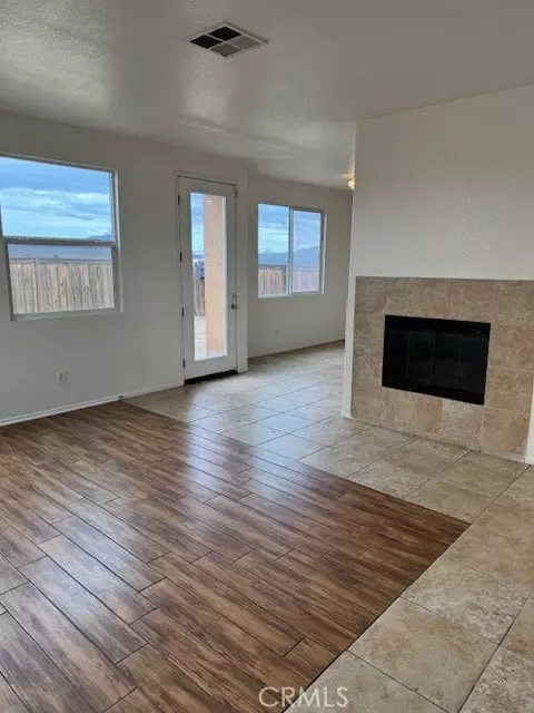 Victorville, CA 92394,14372 Moon Valley