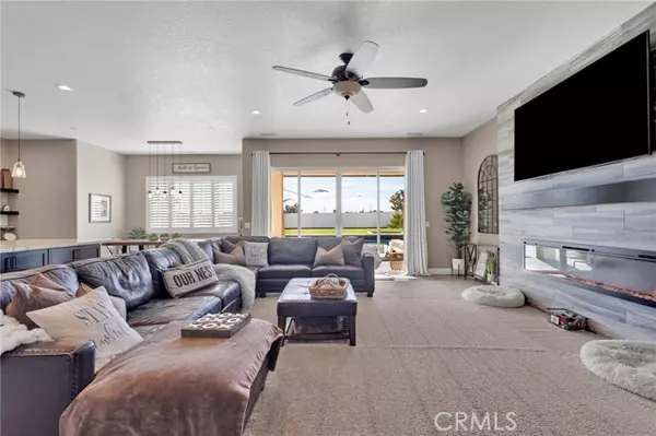 Oak Hills, CA 92344,9817 Silver Palm