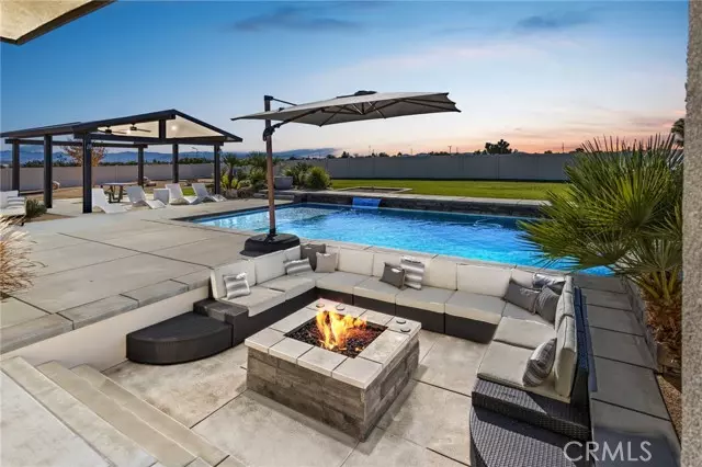 Oak Hills, CA 92344,9817 Silver Palm