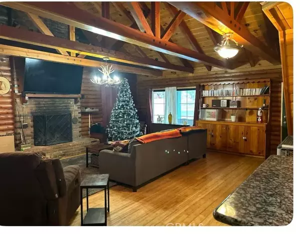 Wrightwood, CA 92397,646 Mountain View Avenue