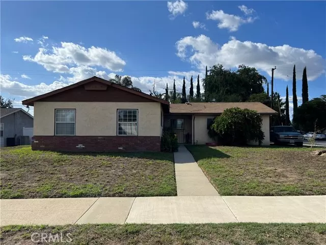 Pomona, CA 91767,2375 Saunders Street