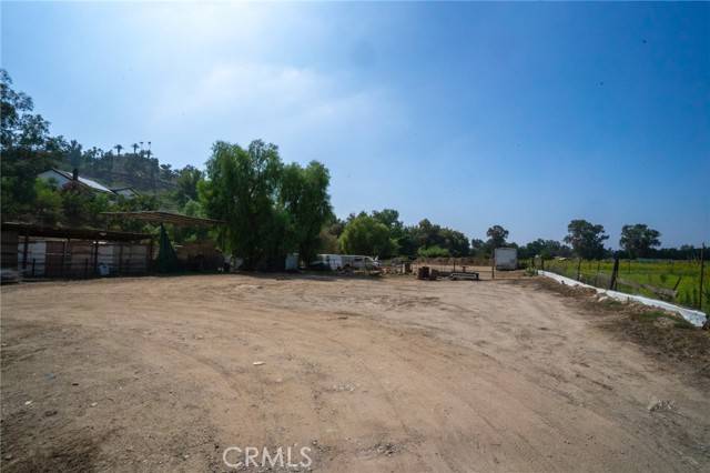 Bloomington, CA 92316,11142 Locust Avenue