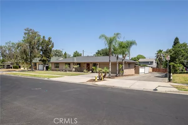 313 E Francis Street, Corona, CA 92879