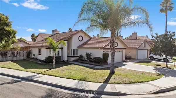 Hemet, CA 92545,982 Merced Way