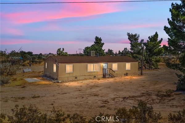 4228 Sunset Road, Phelan, CA 92371