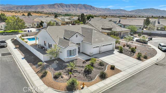 10811 Toyon Court, Apple Valley, CA 92308