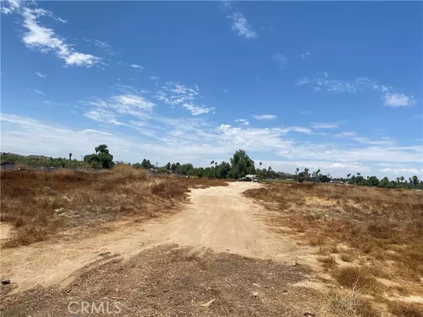 Perris, CA 92570,0 Lopez