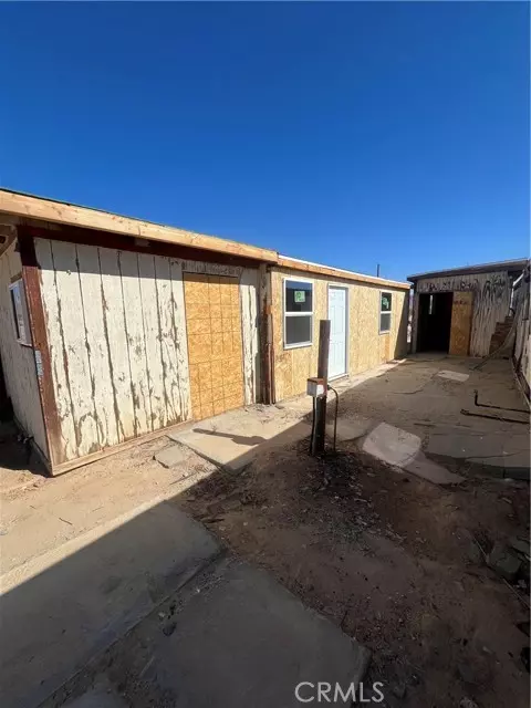 Twentynine Palms, CA 92277,87908 Amboy Road