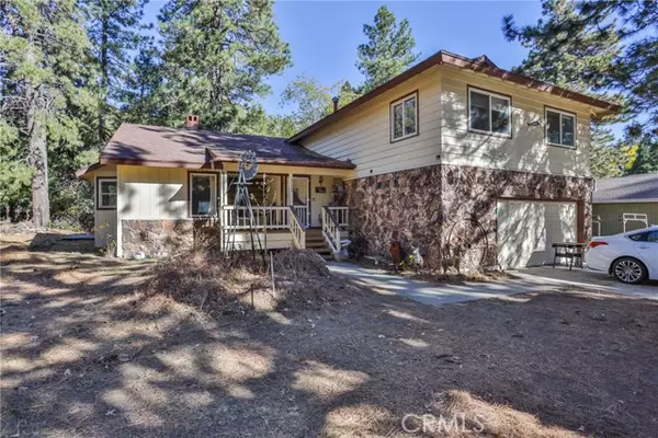 22434 Waters Drive, Crestline, CA 92325