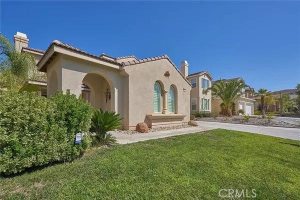 15 Volta Del Tintori Street, Lake Elsinore, CA 92532