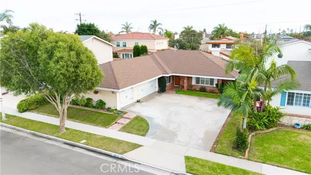 9072 Rhodesia Drive, Huntington Beach, CA 92646